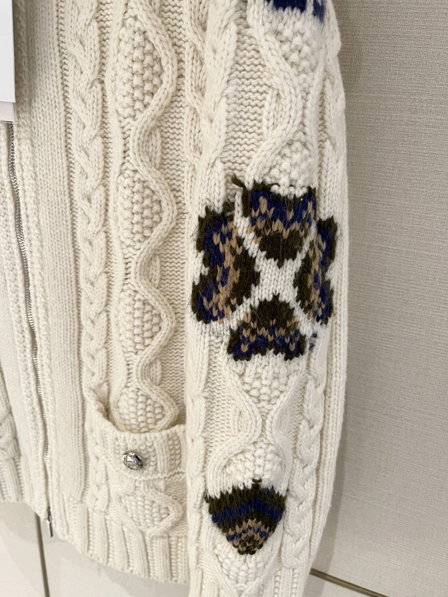 シャネル「Chanel」スペシャル ウールシルク カーディガン