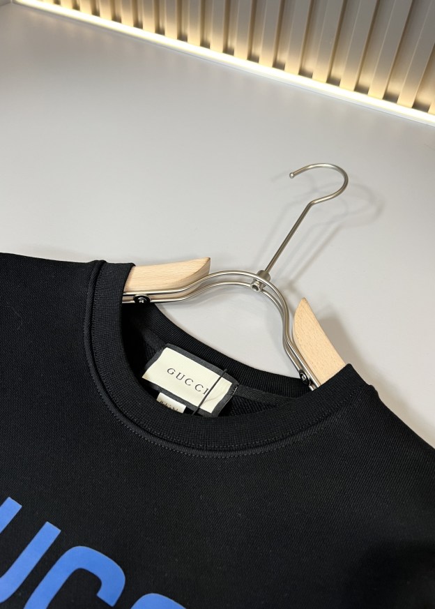 グッチ「Gucci」ユニセックス デジタルプリント ラウンドネック スウェットシャツ