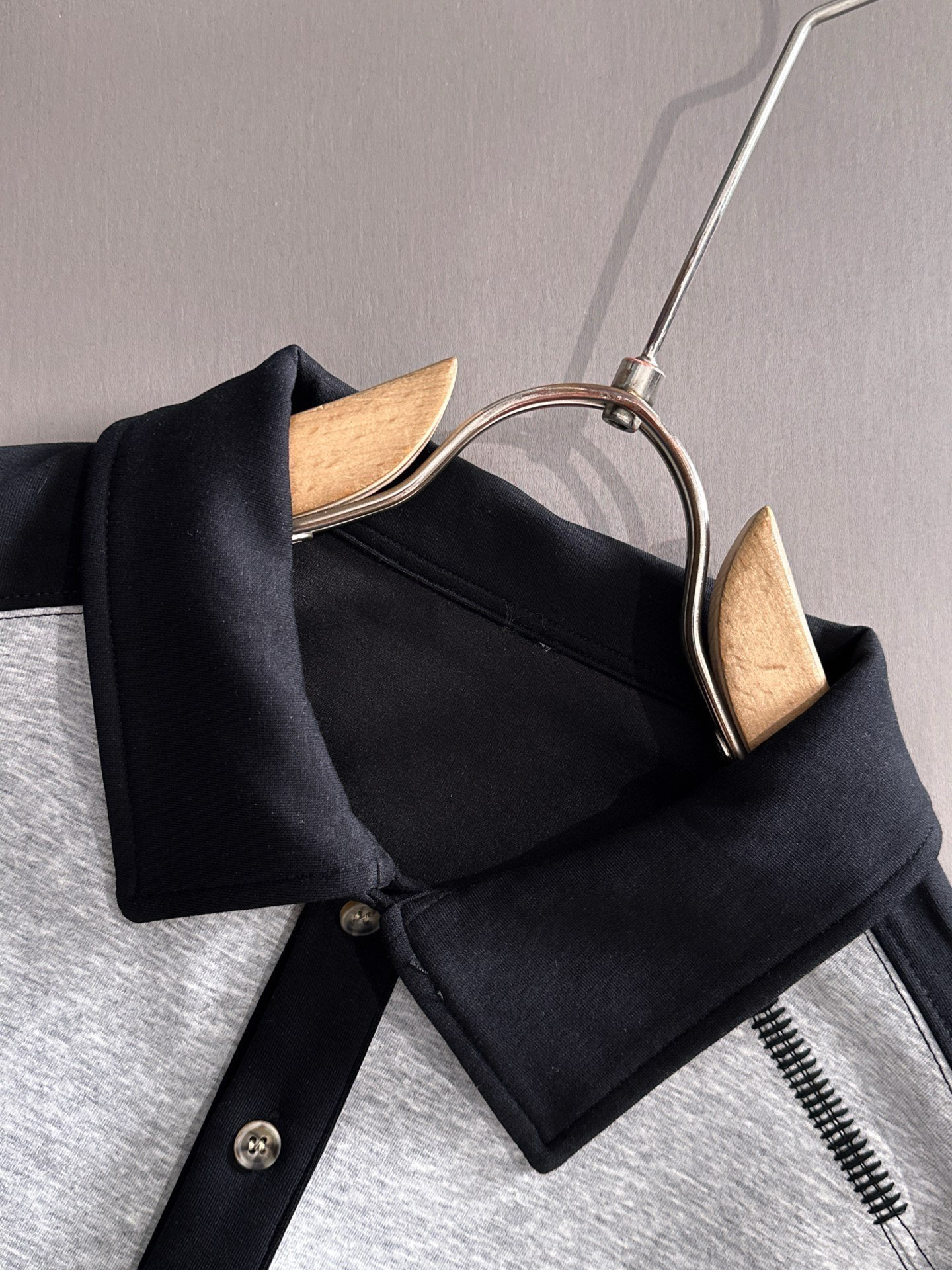 グッチ「Gucci」ロゴデザイン ハイネック ジップアップ スウェットシャツ