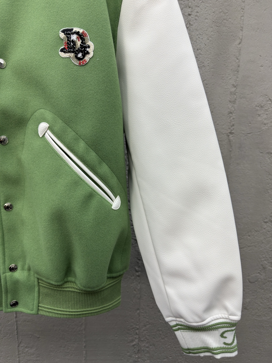 ディオール「Dior」EMBROIDERED ブルゾン