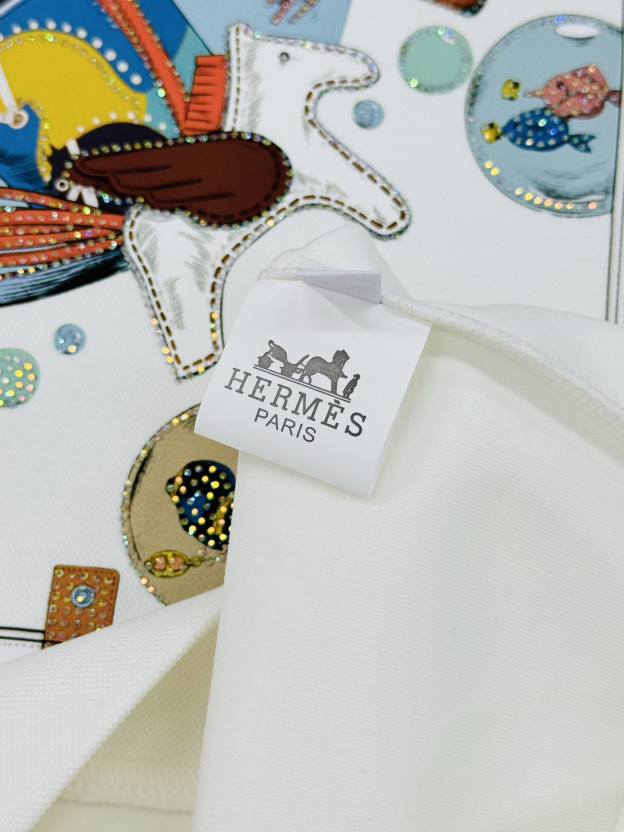 エルメス「Hermès」グラフィティ プリント フーディー