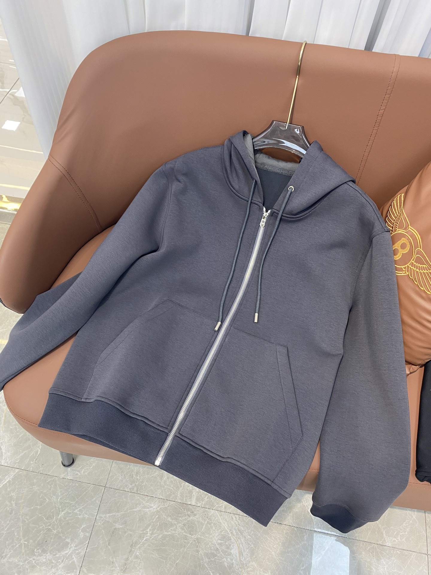 エルメス「Hermès」アプリケ スラウチショルダー パーカー