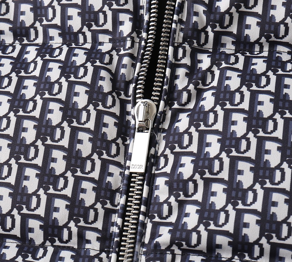 ディオール「Dior」ダウンブルゾン