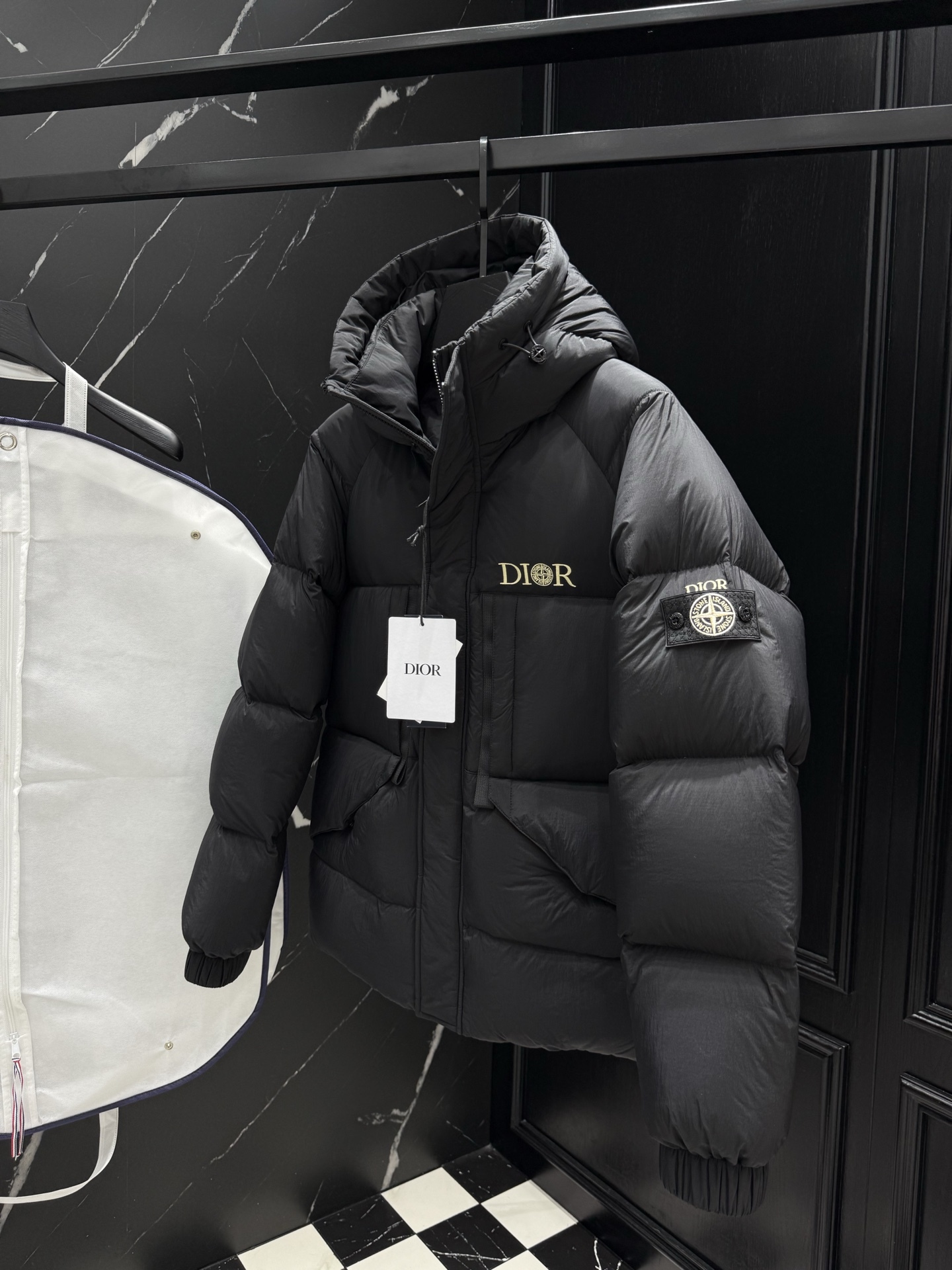 ディオール「Dior」ダウンブルゾン