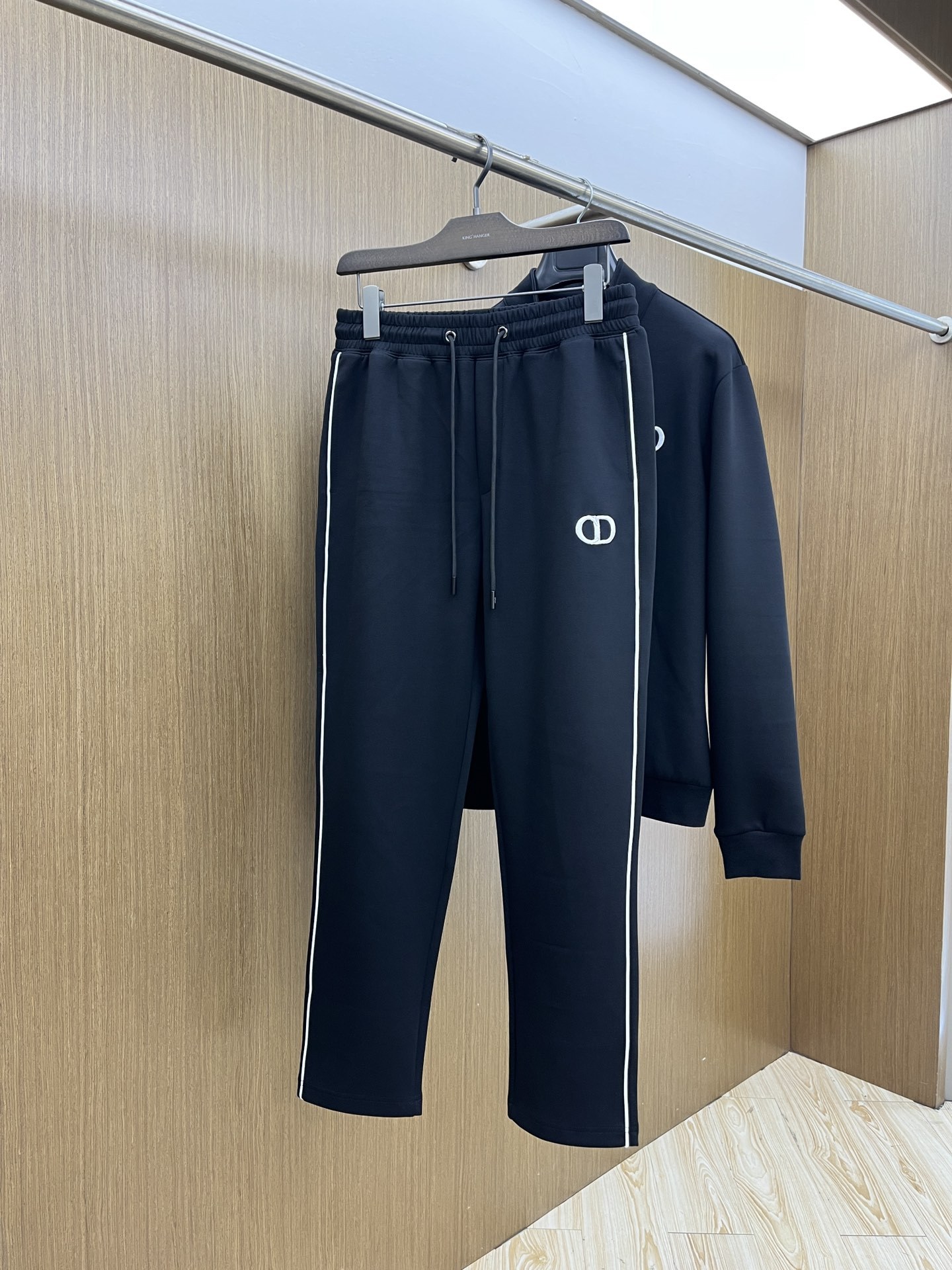 ディオール「Dior」エンブロイダリー フーデッド セットアップ