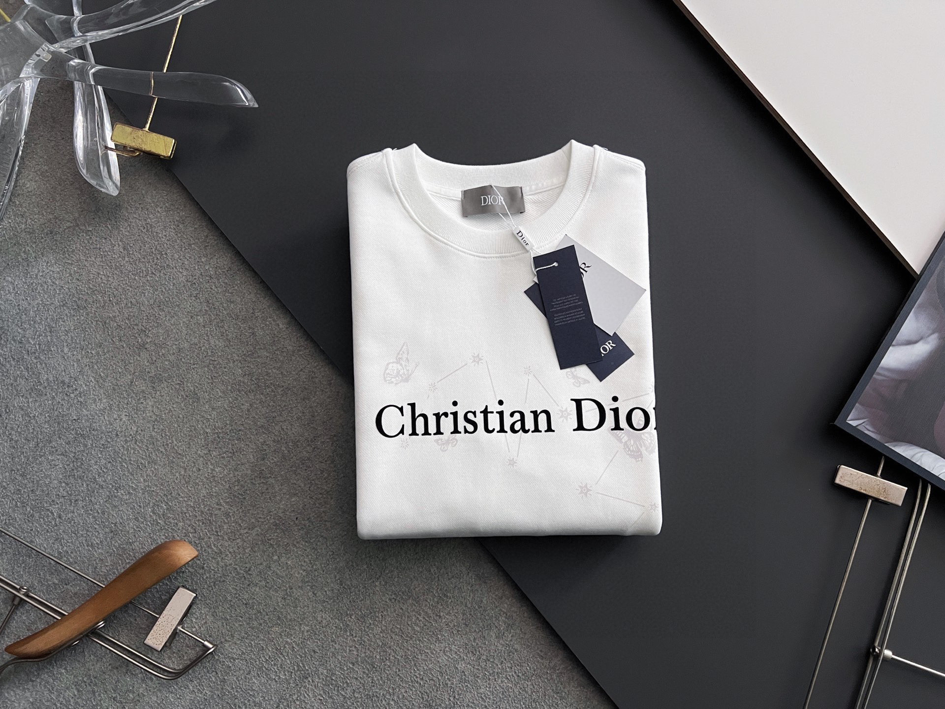 ディオール「Dior」エッセンシャルス ウェア フードなしスウェットシャツ