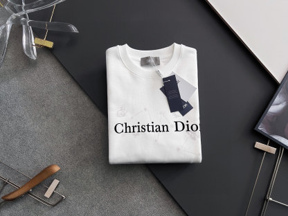 ディオール「Dior」エッセンシャルス ウェア フードなしスウェットシャツ