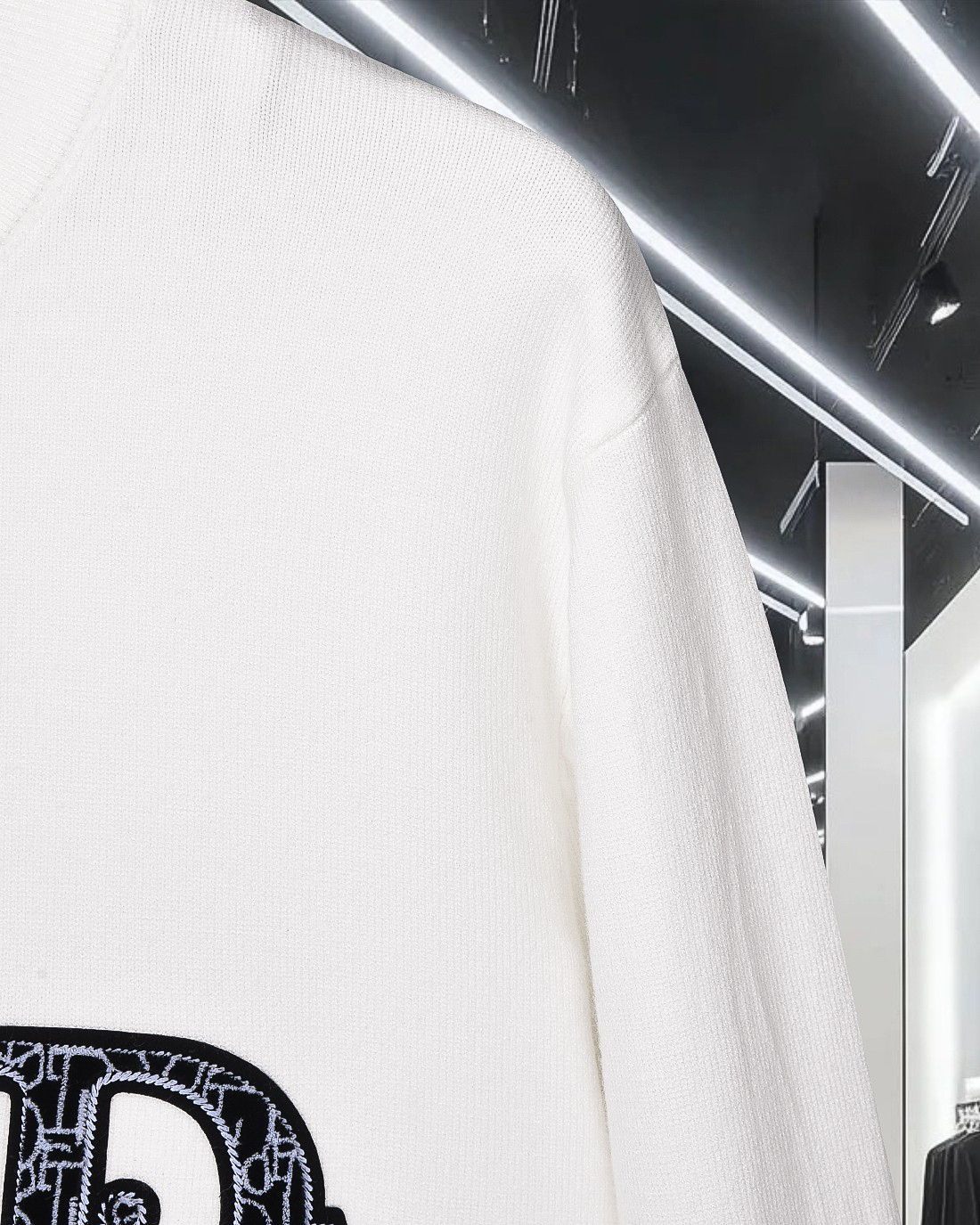 ディオール「Dior」エンブレム プルオーバー セーター