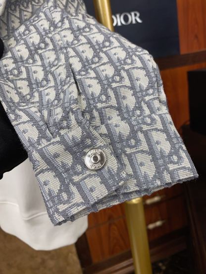 ディオール「Dior」ロゴ スウェットシャツ