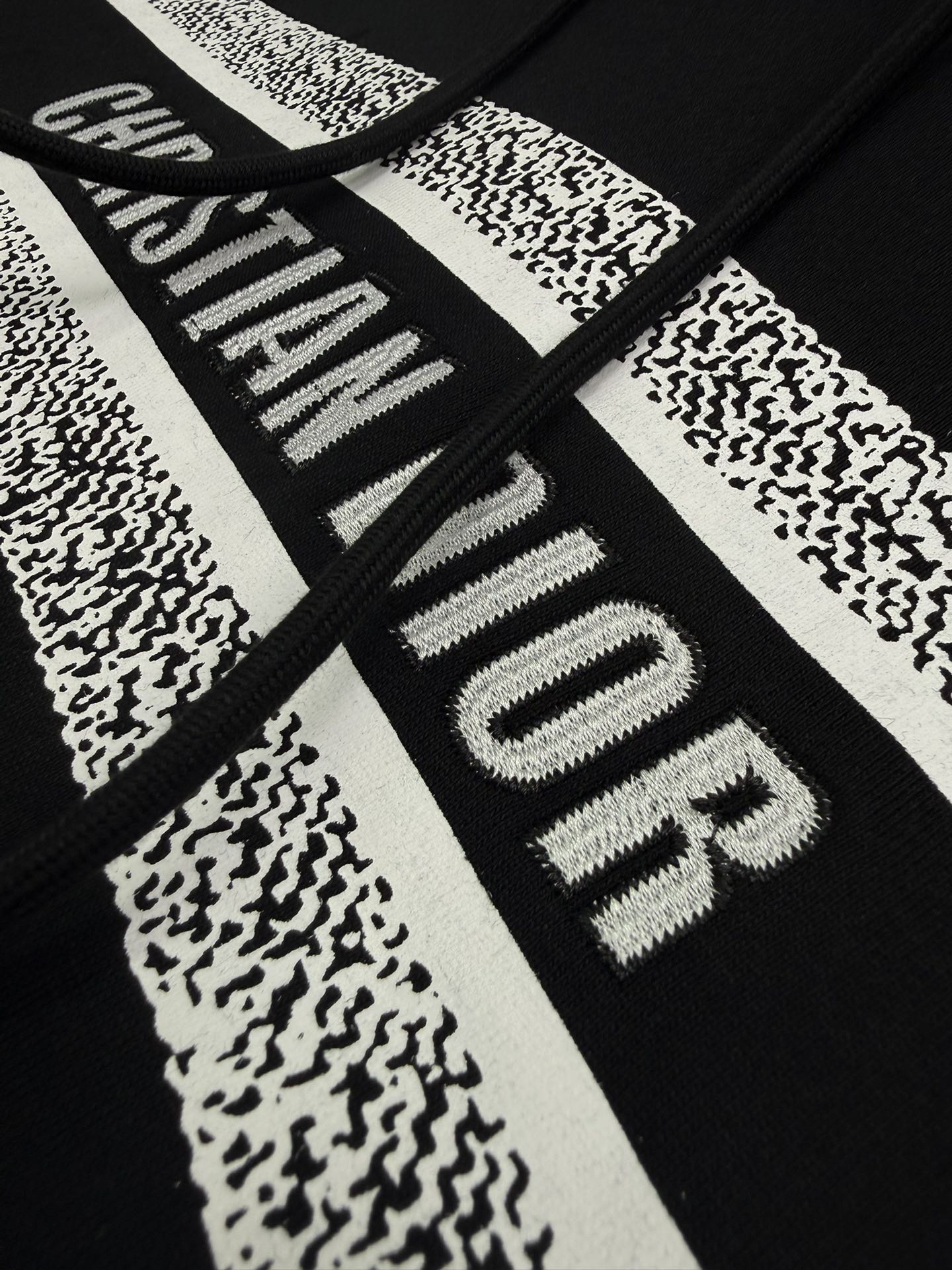 ディオール「Dior」CD ICON フーディ