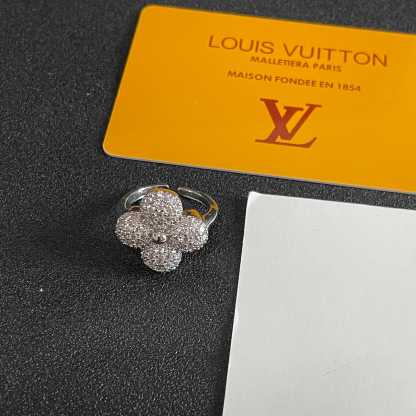 ルイ・ヴィトン「Louis Vuitton」Le Damier de Louis Vuitton ダイヤモンド リング