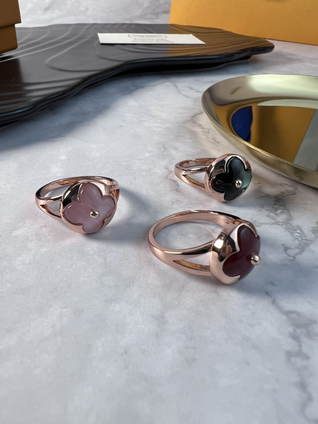 ルイ・ヴィトン「Louis Vuitton」Color Blossom リング