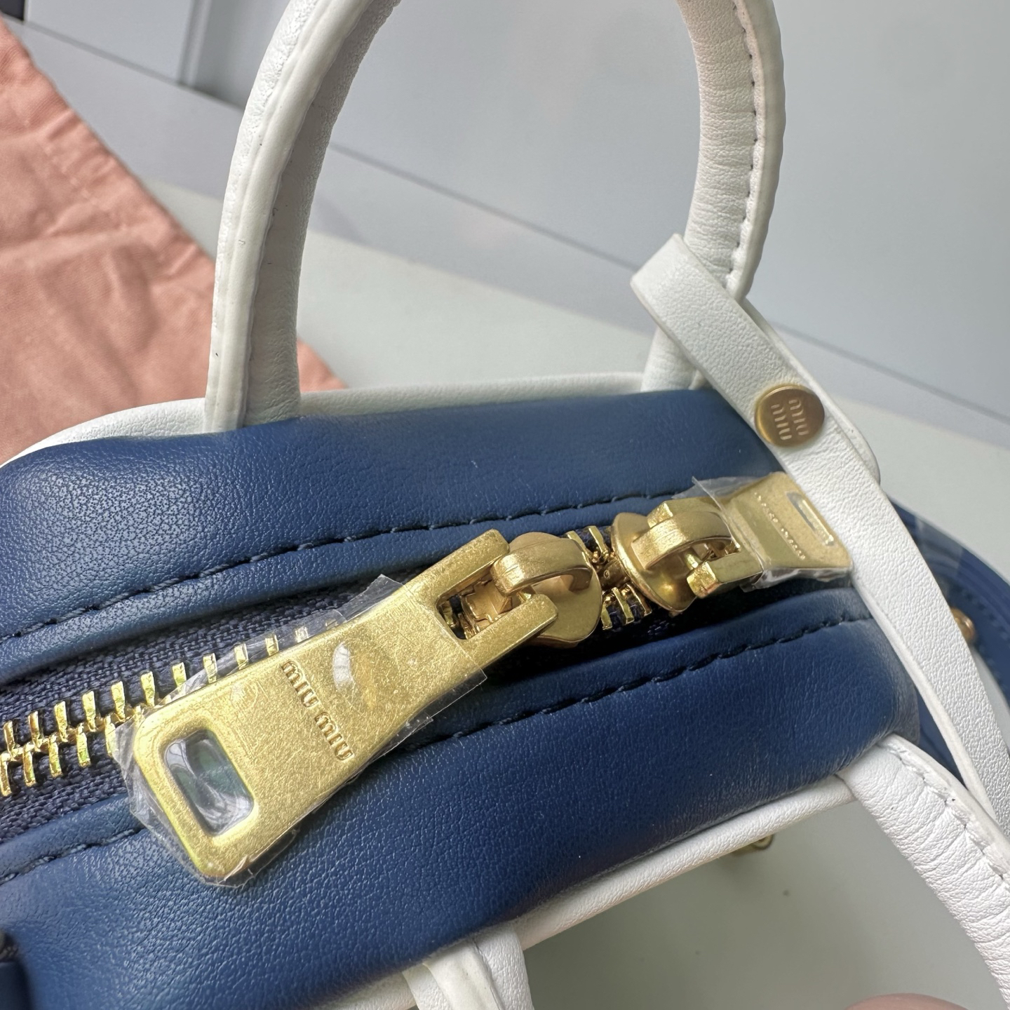 ミュウミュウ「Miu Miu」Beau Series Mini Briefcase