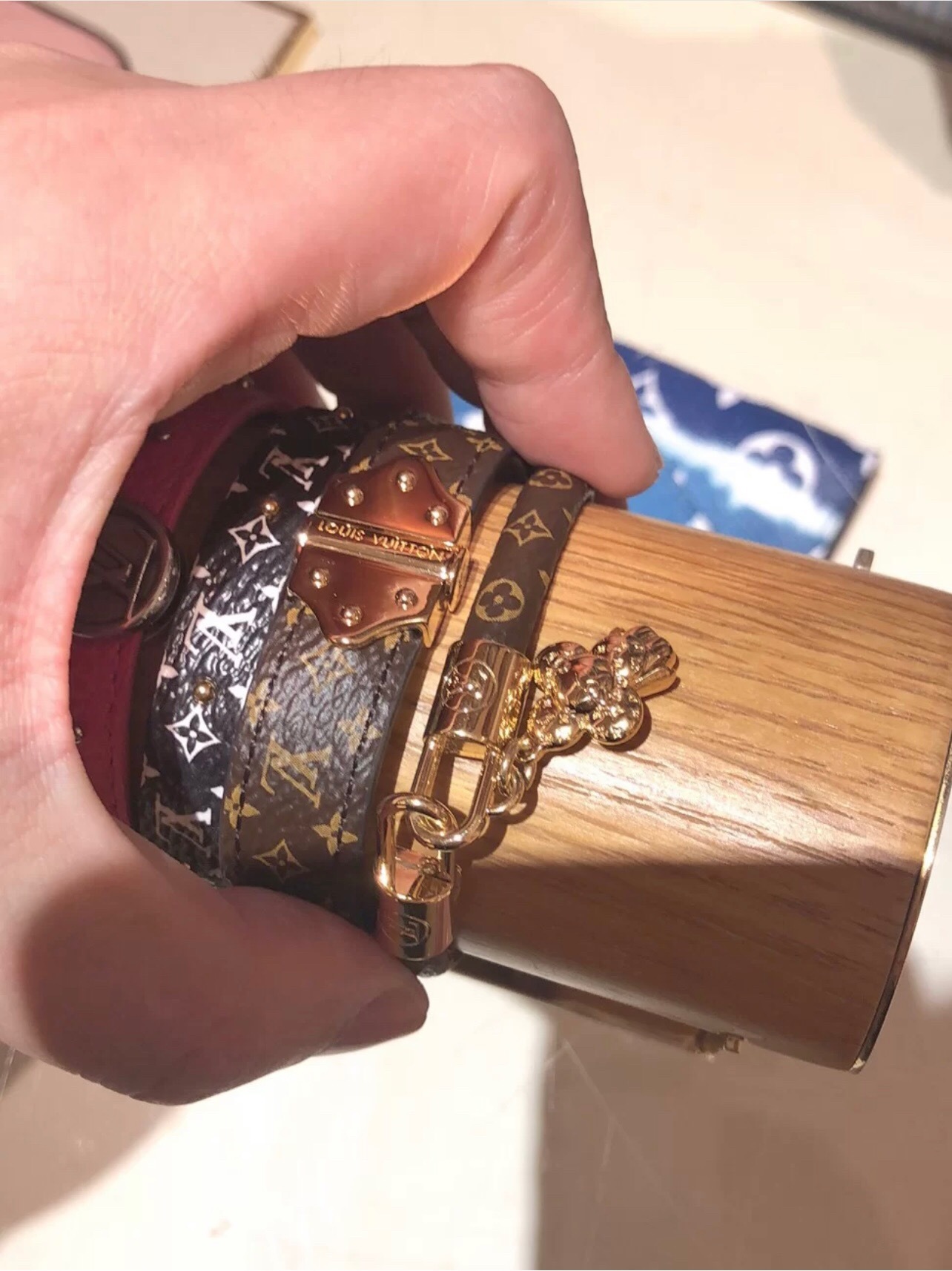 ルイ・ヴィトン「Louis Vuitton」Vivienne & Damier レザー ブレスレット