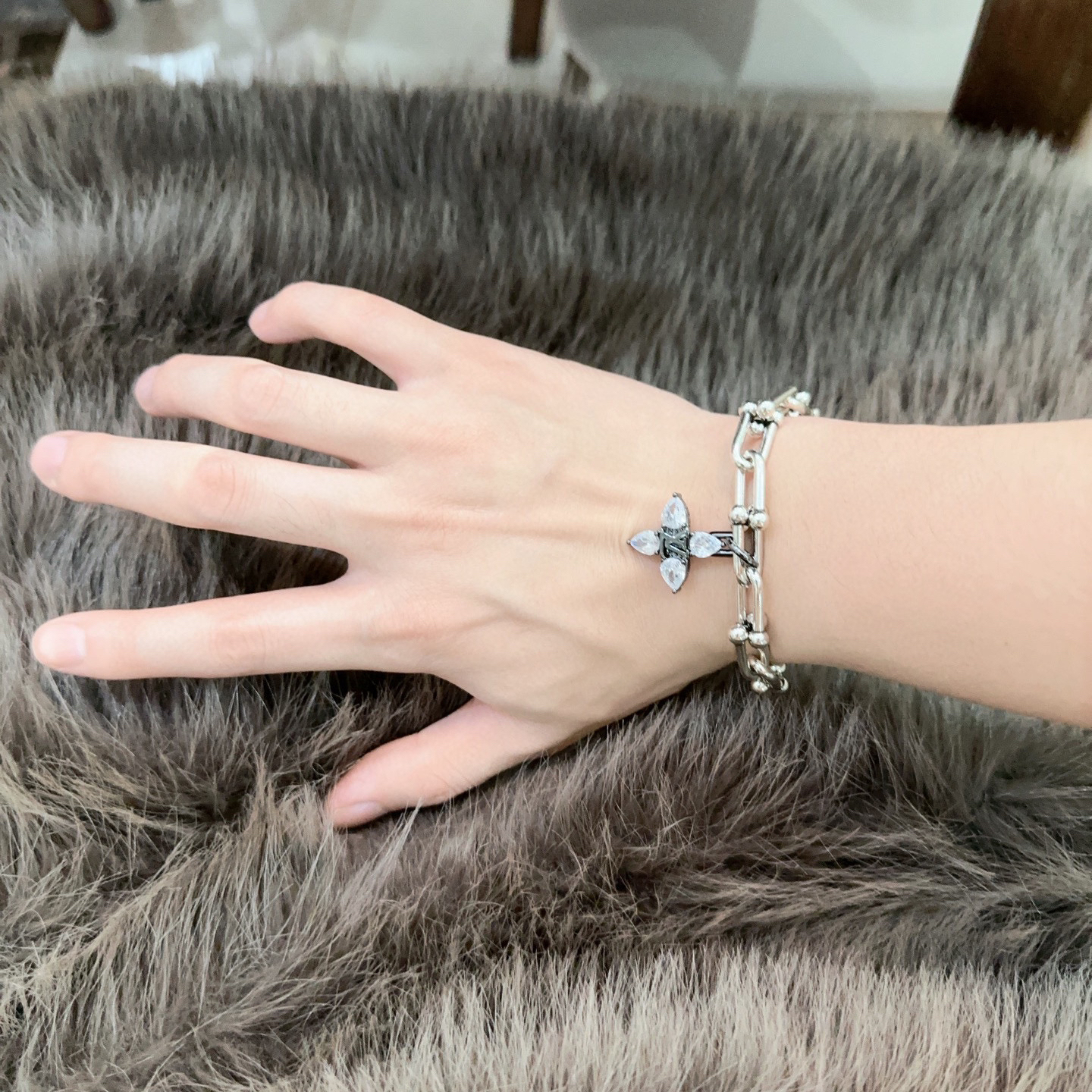 ルイ・ヴィトン「Louis Vuitton」ヴィンテージシルバースタイル ブレスレット