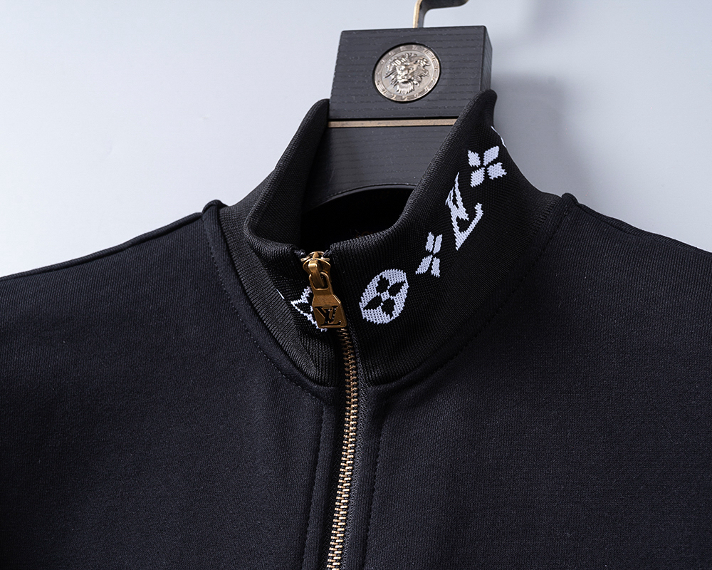 ルイ・ヴィトン「Louis Vuitton」トラックスーツ