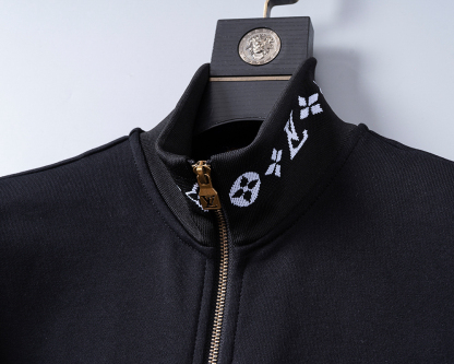 ルイ・ヴィトン「Louis Vuitton」トラックスーツ