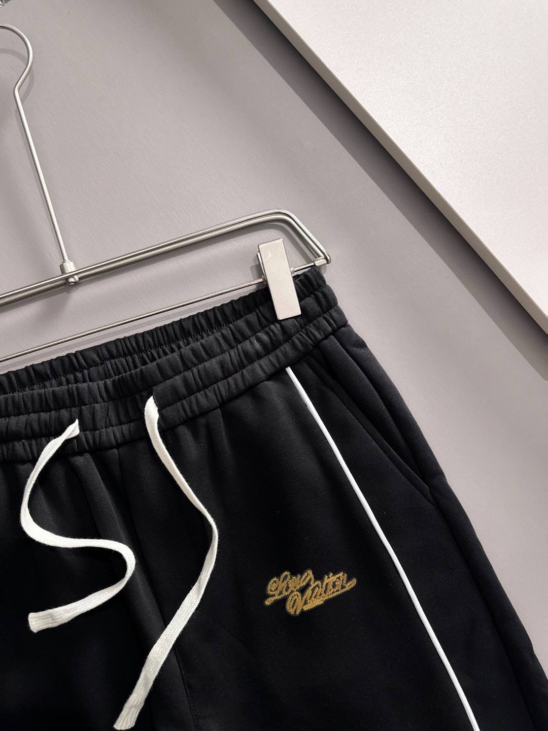 ルイ・ヴィトン「Louis Vuitton」2025 秋冬コレクション トレーナーセットアップ 