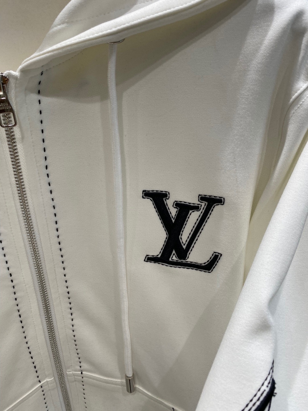 ルイ・ヴィトン「Louis Vuitton」2025 秋冬コレクション トレーナーセットアップ 