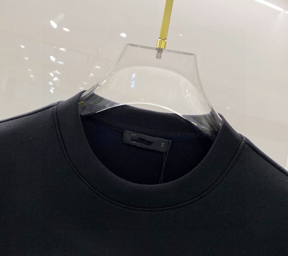 ルイ・ヴィトン「Louis Vuitton」2025秋冬 メンズ スポーツウェア セットアップ