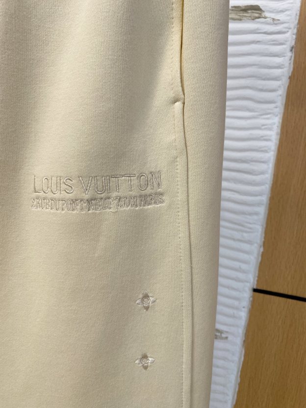 ルイ・ヴィトン「Louis Vuitton」2025秋冬 メンズ スポーツウェア セットアップ