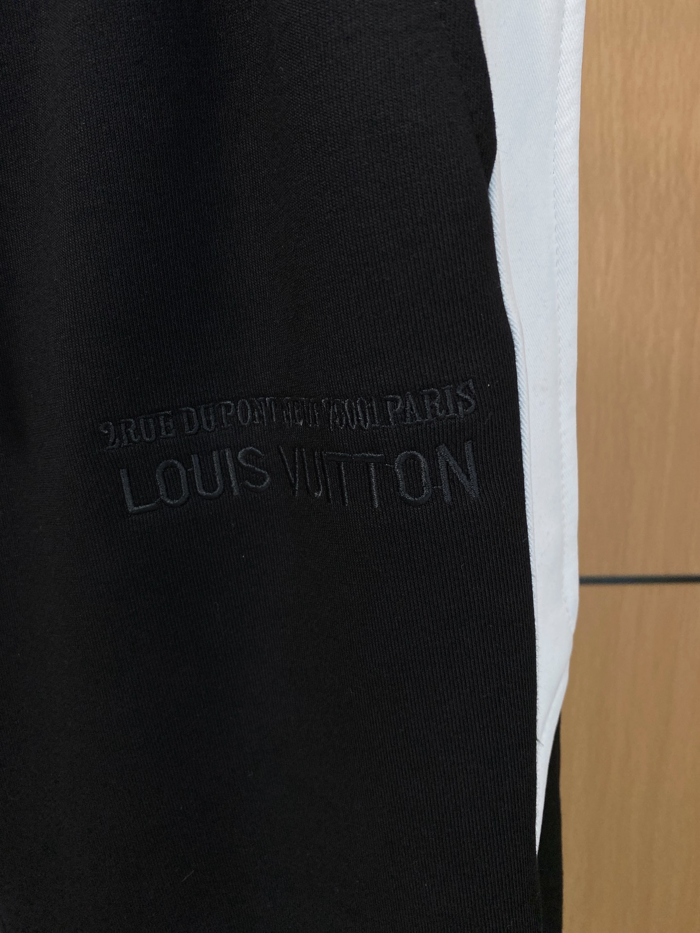 ルイ・ヴィトン「Louis Vuitton」2025秋冬 メンズ スポーツウェア セットアップ