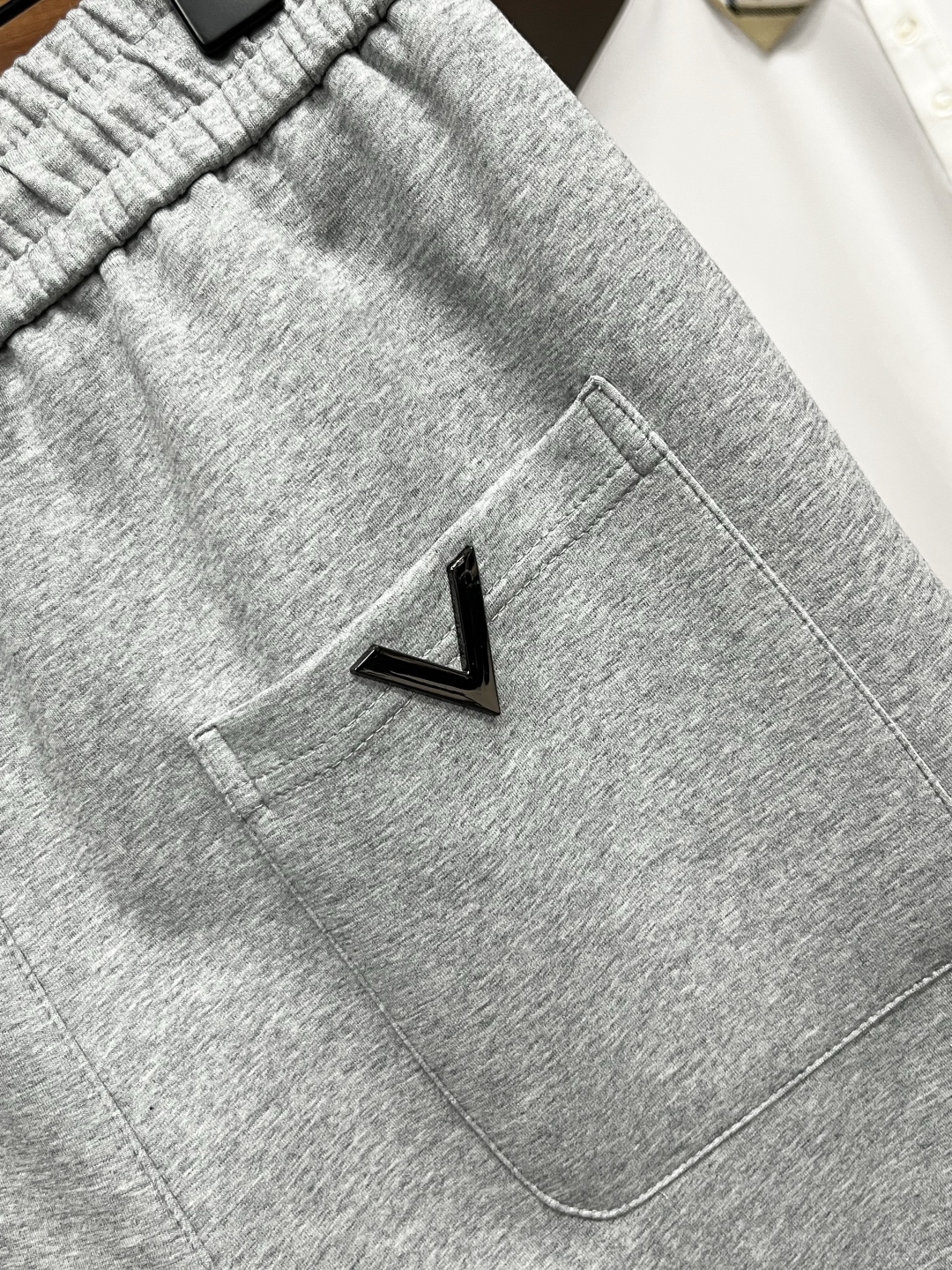 ルイ・ヴィトン「Louis Vuitton」2025秋冬 メンズ スポーツウェア セットアップ