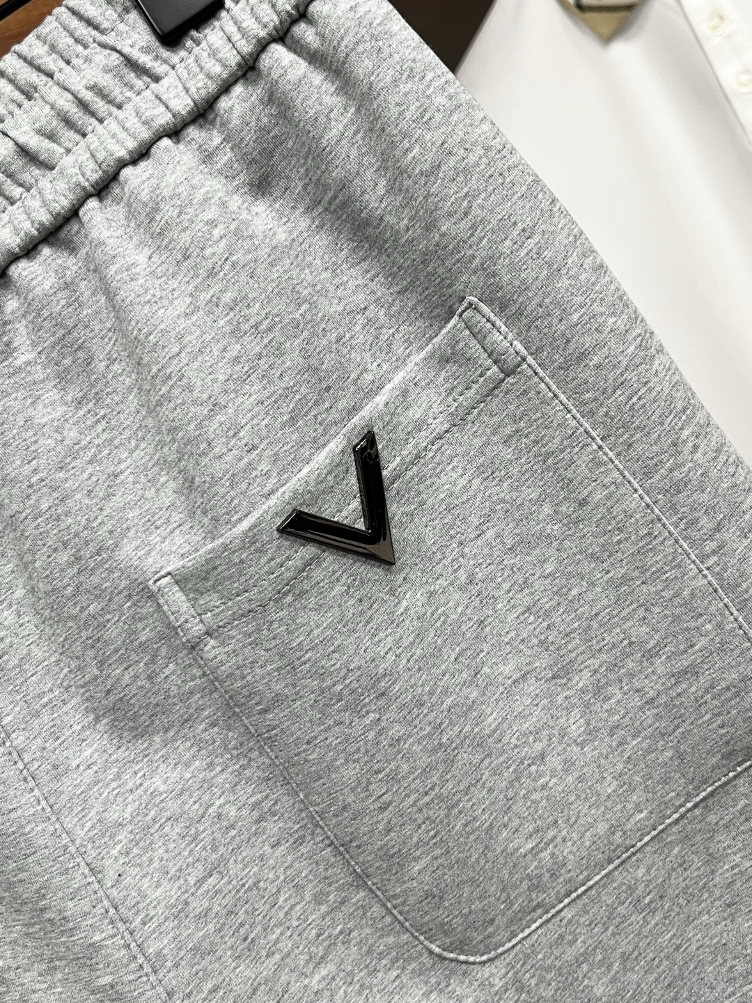 ルイ・ヴィトン「Louis Vuitton」2025秋冬 メンズ スポーツウェア セットアップ