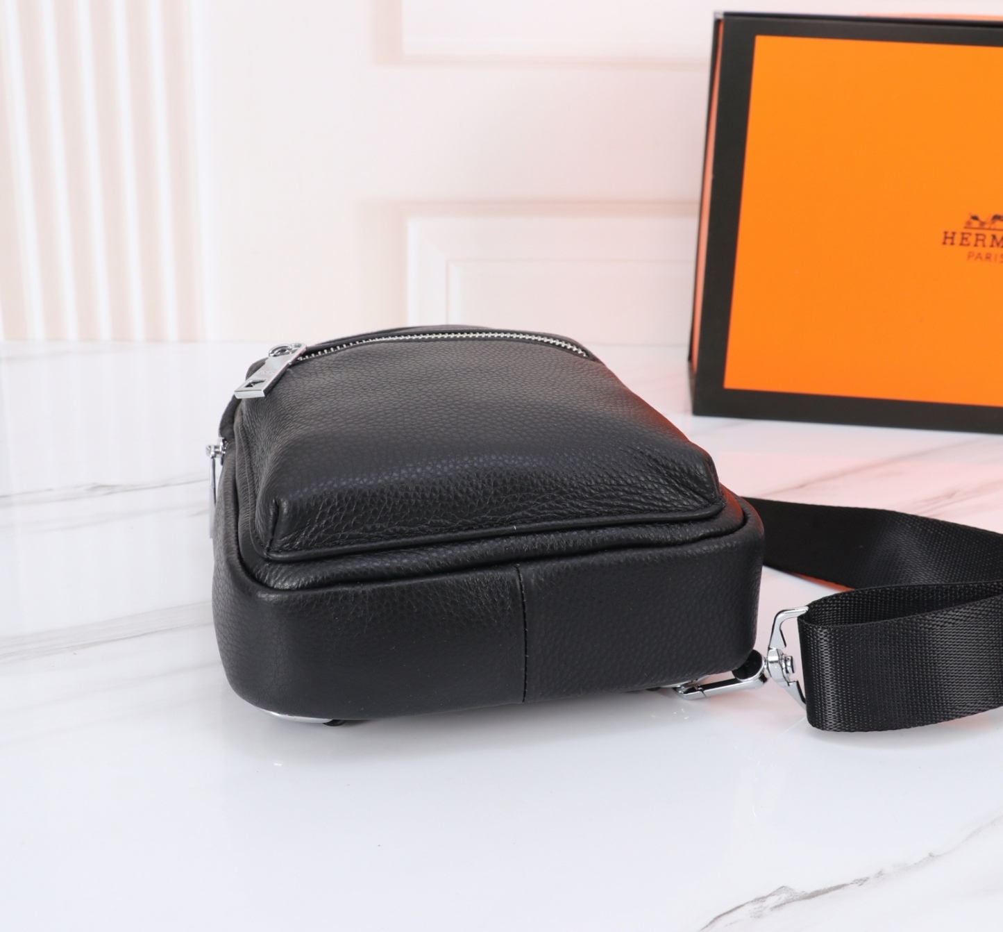 エルメス「Hermès」ソフト・ポシェット クロスボディバッグ