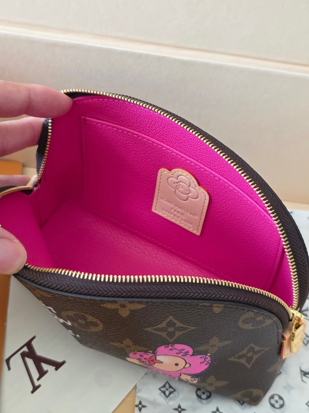 ルイ・ヴィトン「Louis Vuitton」 ポシェット コスメティーク 化粧ポーチ