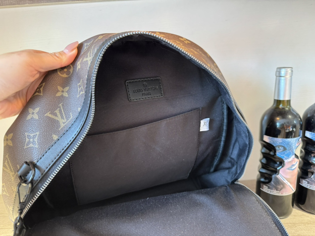 ルイ・ヴィトン「Louis Vuitton」ディスカバリー バックパック