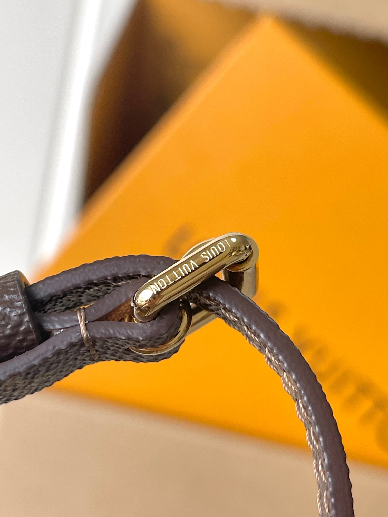 ルイ・ヴィトン「Louis Vuitton」エクスプレス MM ハンドバッグ