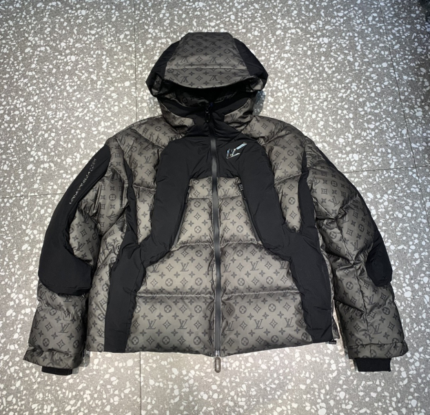 ルイ・ヴィトン「Louis Vuitton」オーバーサイズ ダウン ジャケット