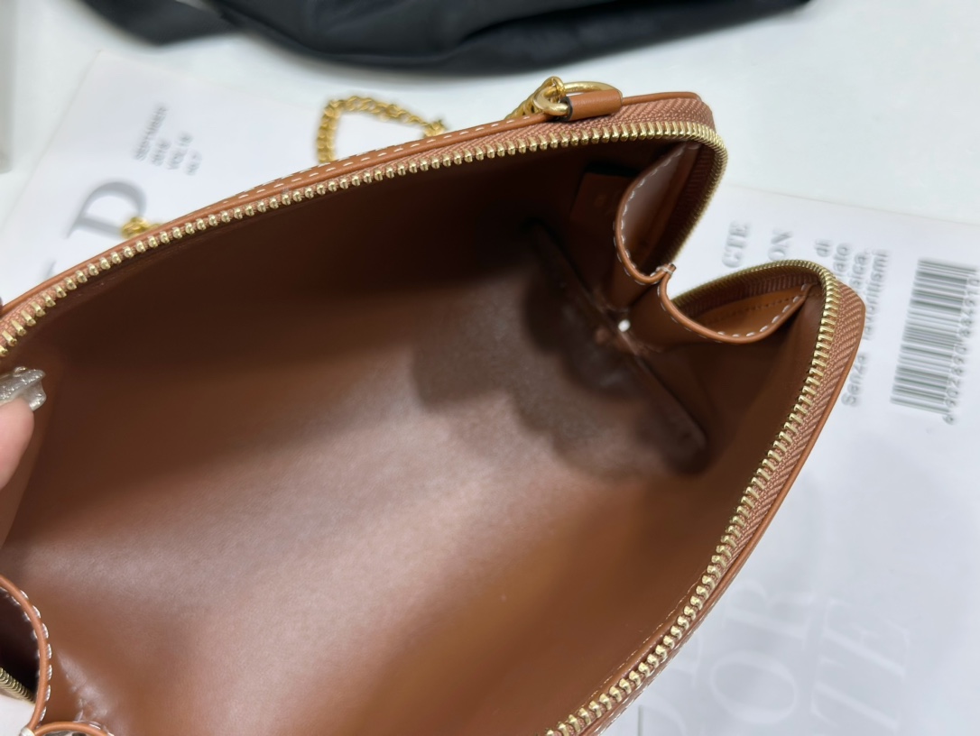 セリーヌ「Celine」Triomphe キャンバス＆レザー チェーンチェーンバッグ