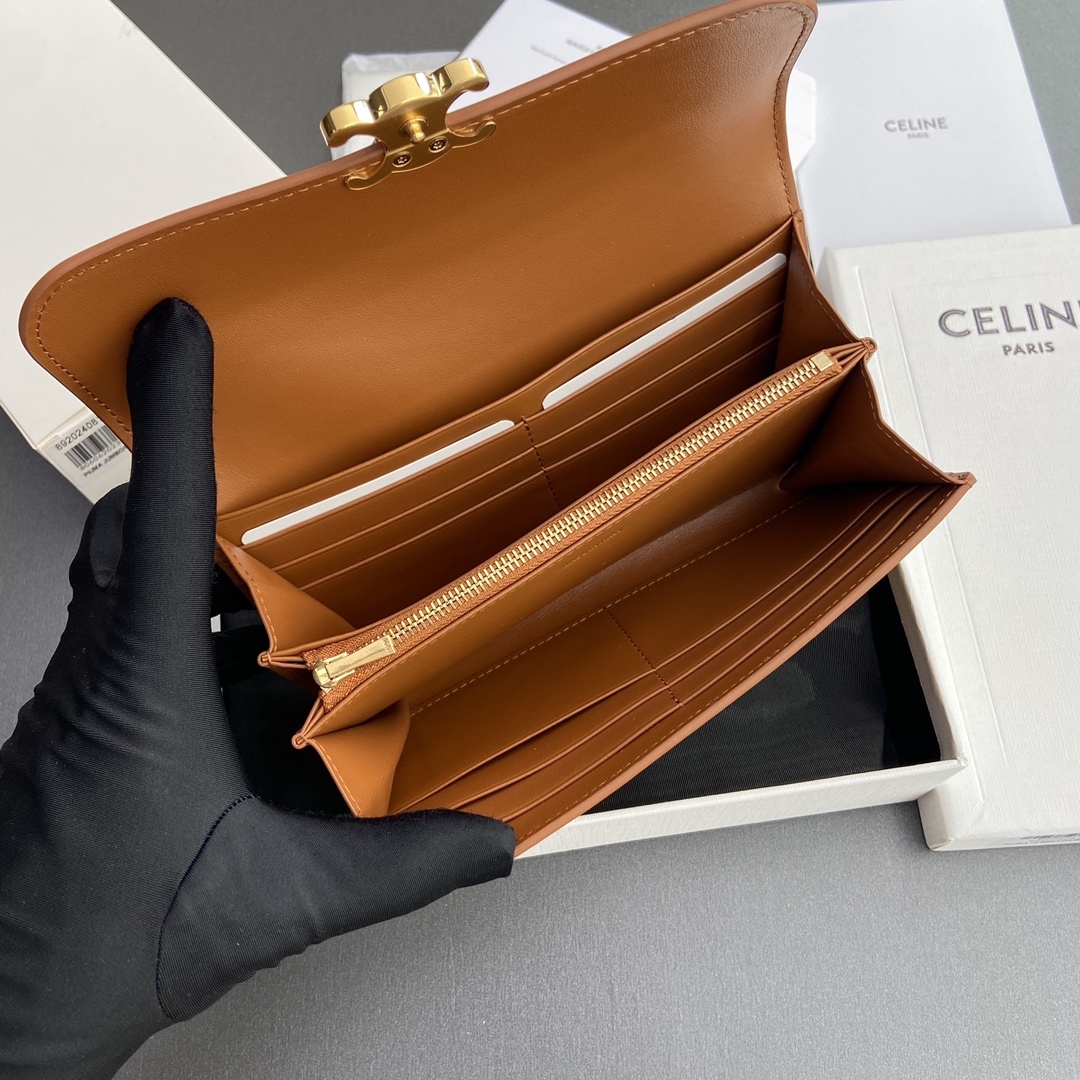 セリーヌ「Celine」Triomphe 財布