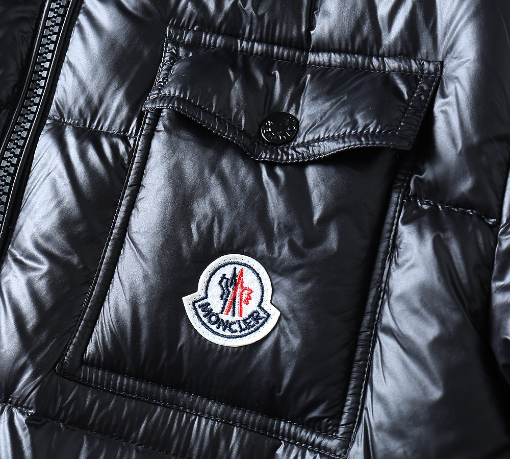 モンクレール「Moncler」Grenoble 2025秋冬ダウンジャケット