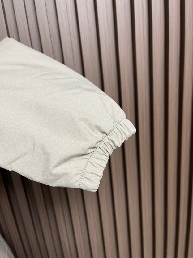 モンクレール「Moncler」Grenoble ショート ダウンジャケット