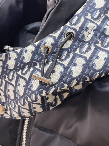 ディオール「Dior」ダウンジャケット