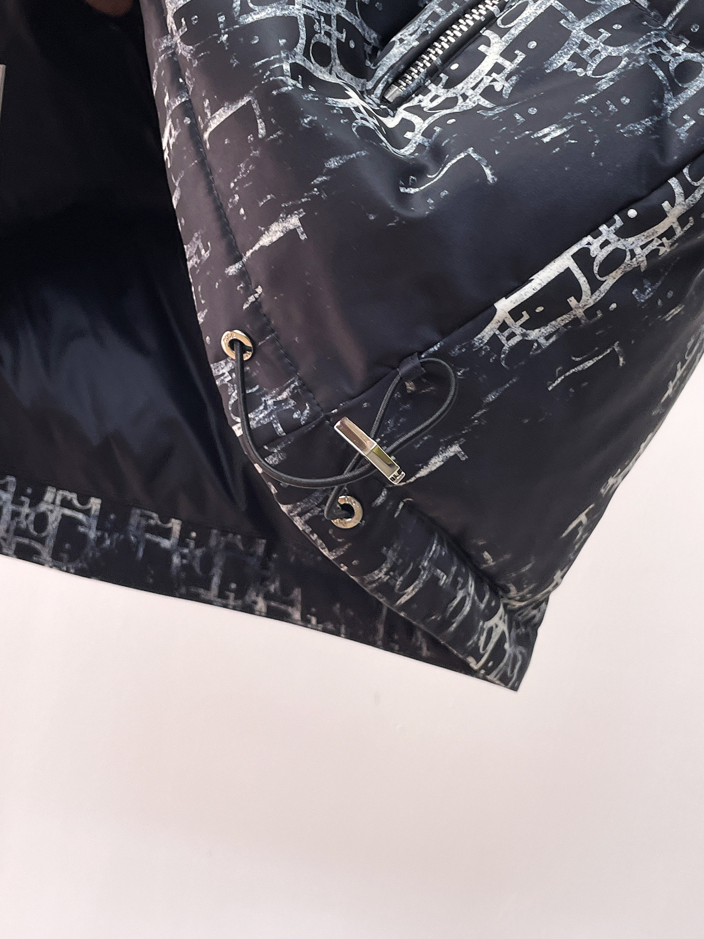 ディオール「Dior」ダウンジャケット