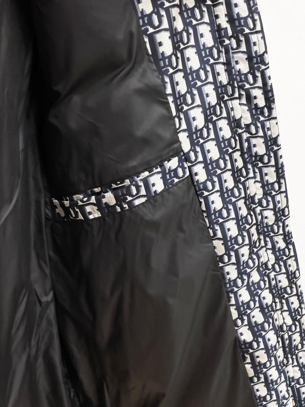 ディオール「Dior」ダウンジャケット