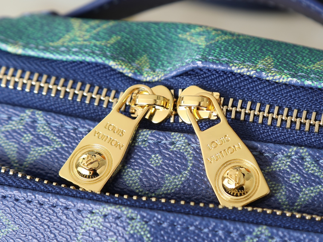 ルイ・ヴィトン「Louis Vuitton」ラッシュ･バムバッグ