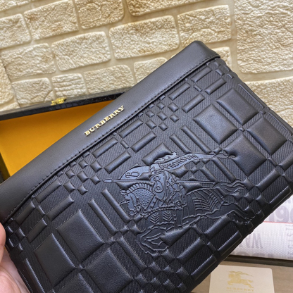 バーバリー「Burberry」メンズ ソフトレザー ポシェット