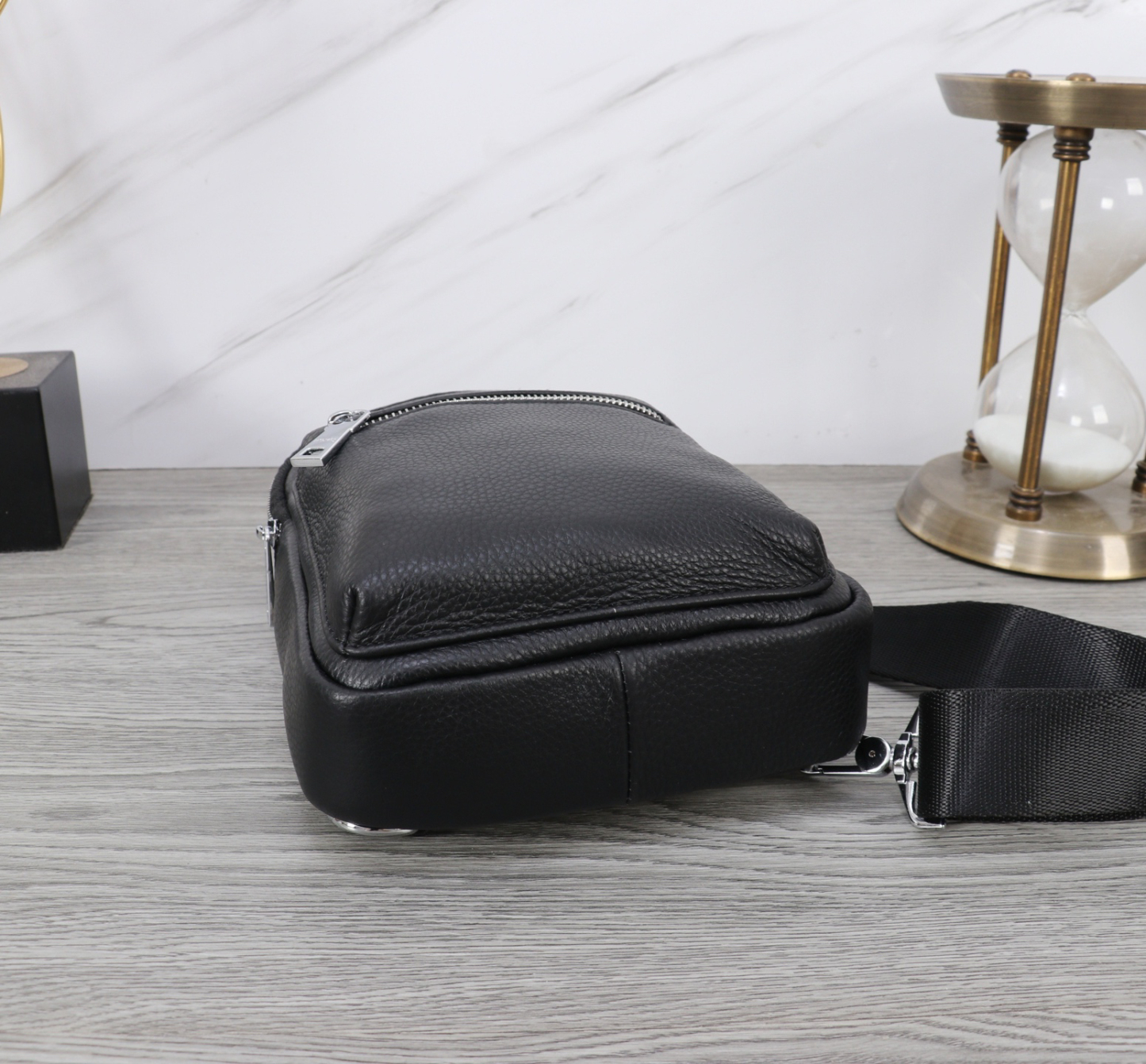 エルメス「Hermès」エンボス レザー ファニーパック