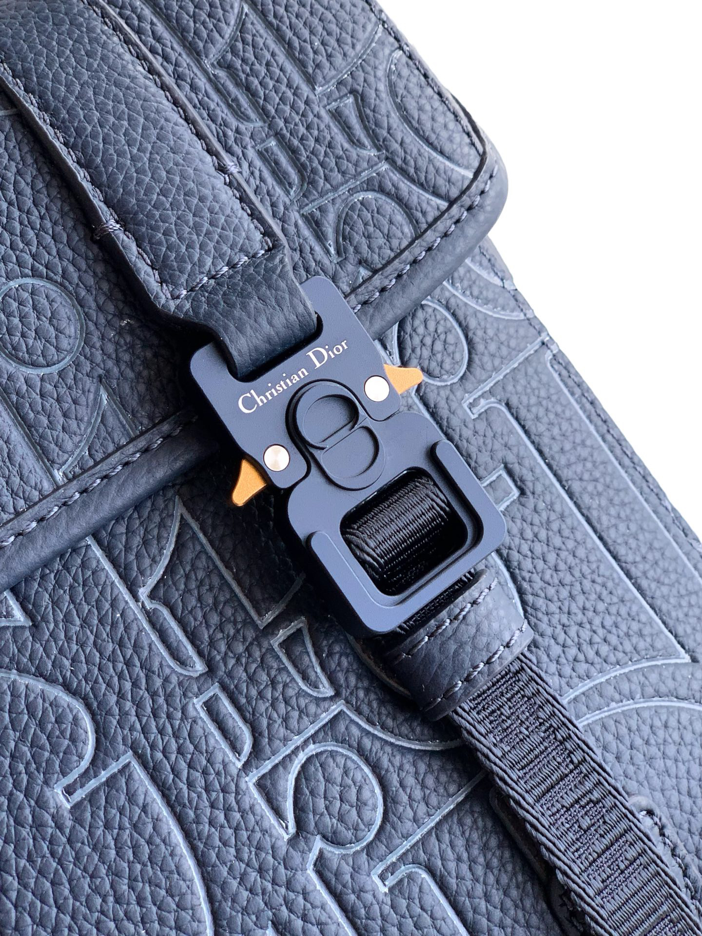 ディオール「Dior」Hit The Road フラップ メッセンジャーバッグ