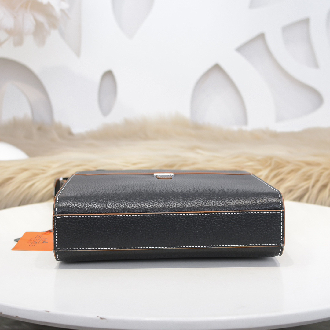 エルメス「Hermès」メンズ Tプレート 縦型クロスボディバッグ