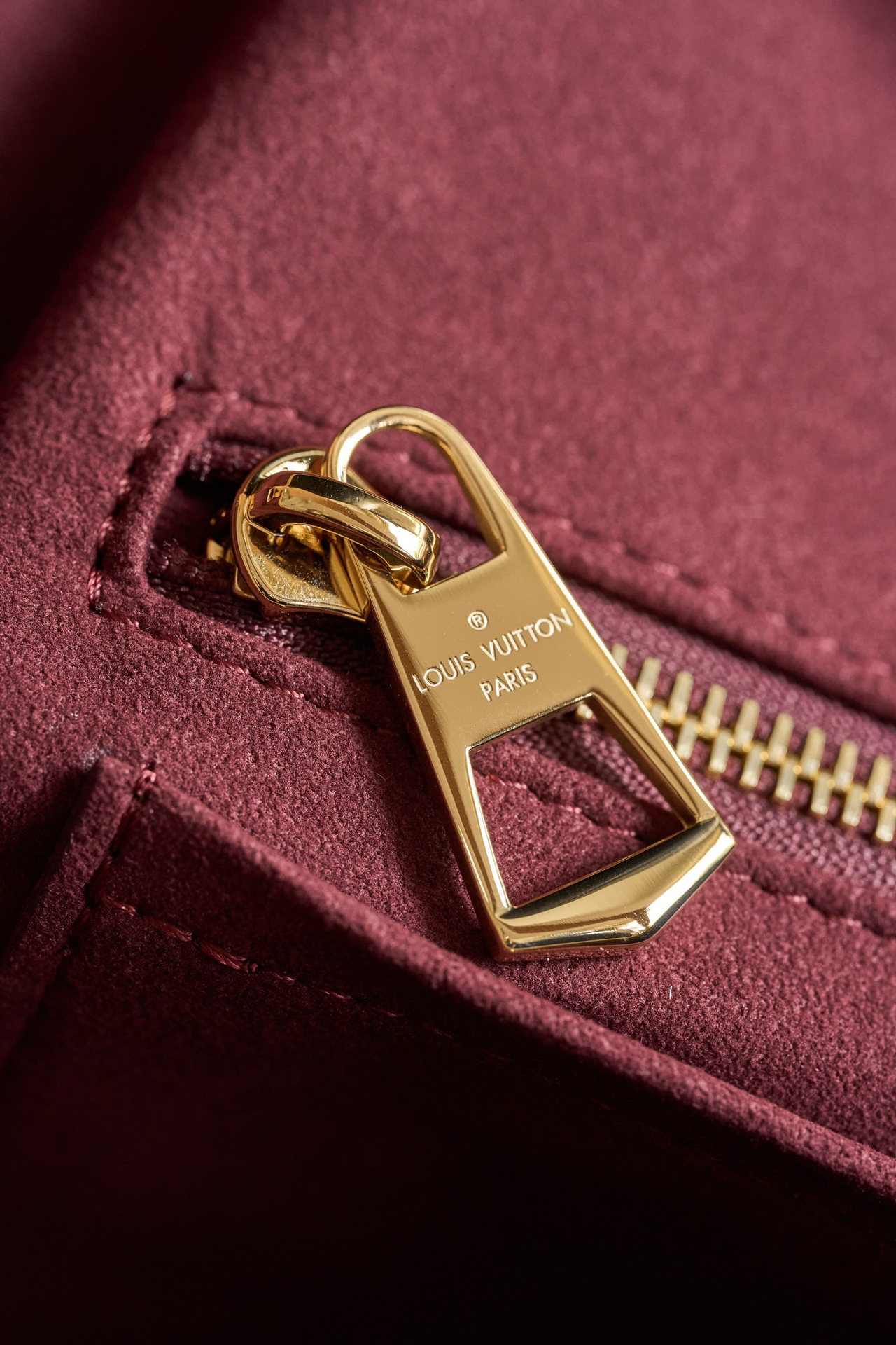 ルイ・ヴィトン「Louis Vuitton」 CARRYALL MM ハンドバッグ