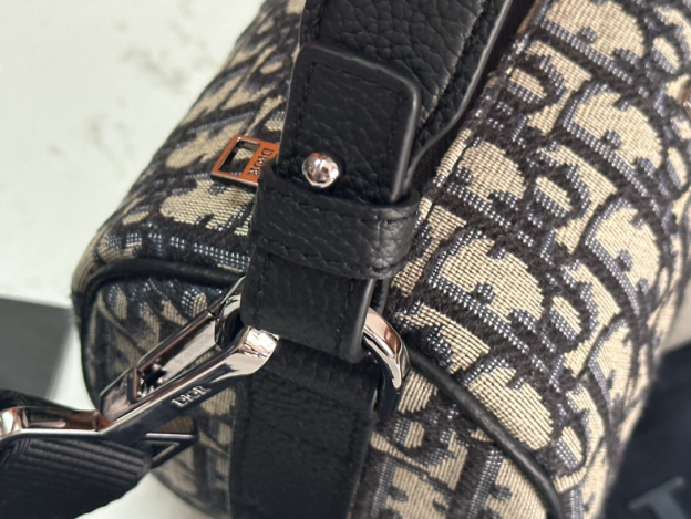 ディオール「Dior」Oblique Roller Bag ハンドバッグ