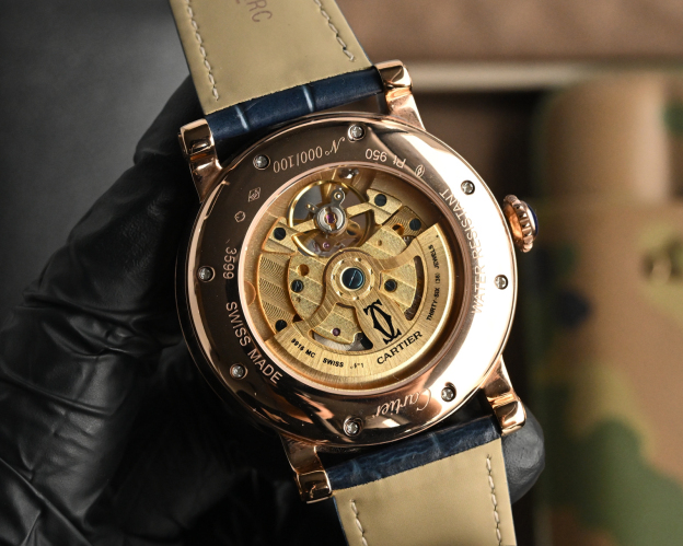 カルティエ「Cartier」アースシリーズ腕時計47mm