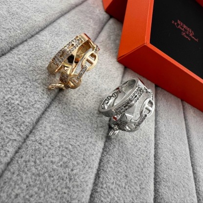 エルメス「Hermès」アイコニック＆クラシック リング コレクション