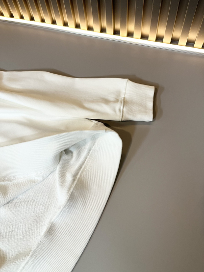 エルメス「Hermès」ロゴプリント スウェットパーカー